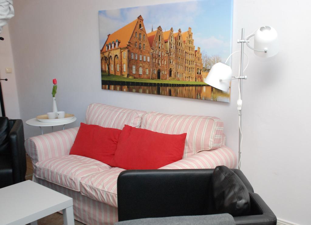 Altstadthaus Am Dom Lübeck Rum bild